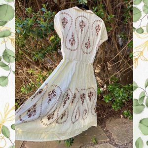 Vintage Western Embroidered Cream Dress SZ S Long